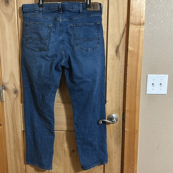 Signature by Levi Strauss & Co. Men’s Athletic Fit Jeans - Picture 5 of 7